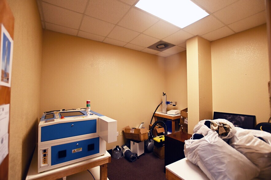 More Photos Of 1802 Industrial Blvd, Colleyville Office For Lease