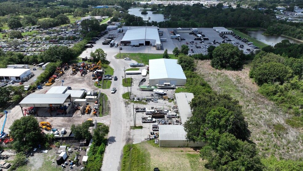 More Photos Of 205 Complex Dr, Lakeland Service For Lease