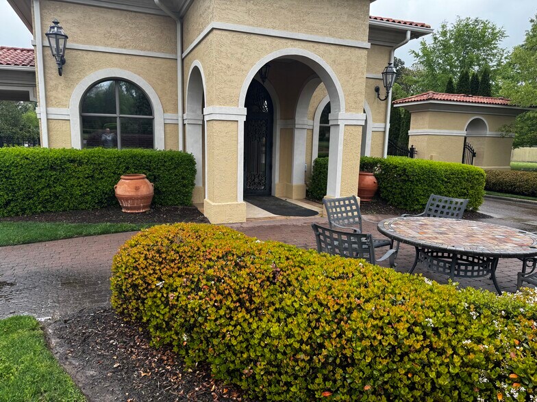More Photos Of 1 Maida Vale Ct, Durham Office For Lease