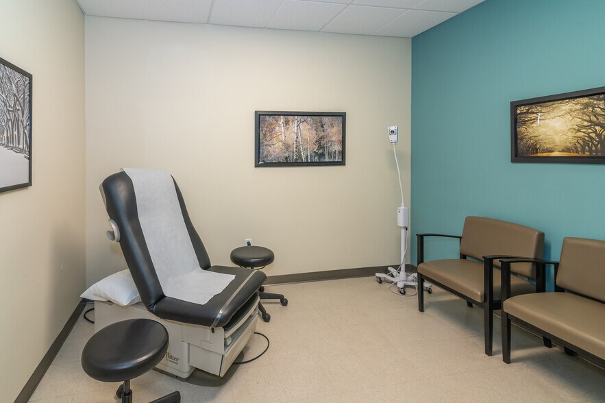 More Photos Of 4500 Morning Dr, Bakersfield Medical For Lease