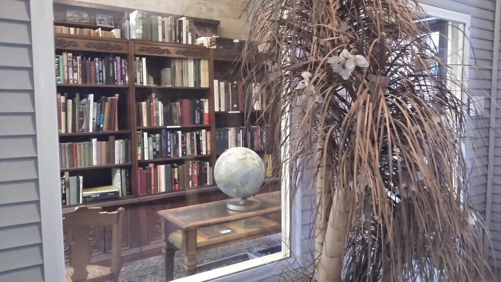 More Photos Of 34 W Main St, Hamlet Office For Lease