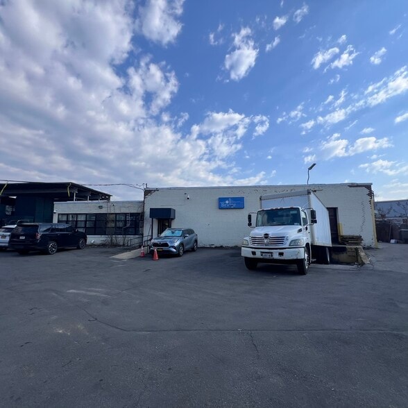 Primary Photo Of 717-721 3rd Ave, Mount Vernon Warehouse For Lease