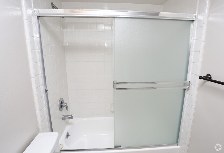 More Photos Of 20 E Main St, Los Gatos Apartments For Lease