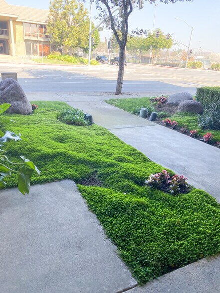 More Photos Of 17742 Irvine Blvd, Tustin Office For Lease