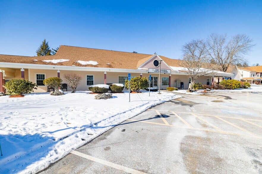 More Photos Of 30-32 Daniel Webster Hwy, Merrimack Office For Lease