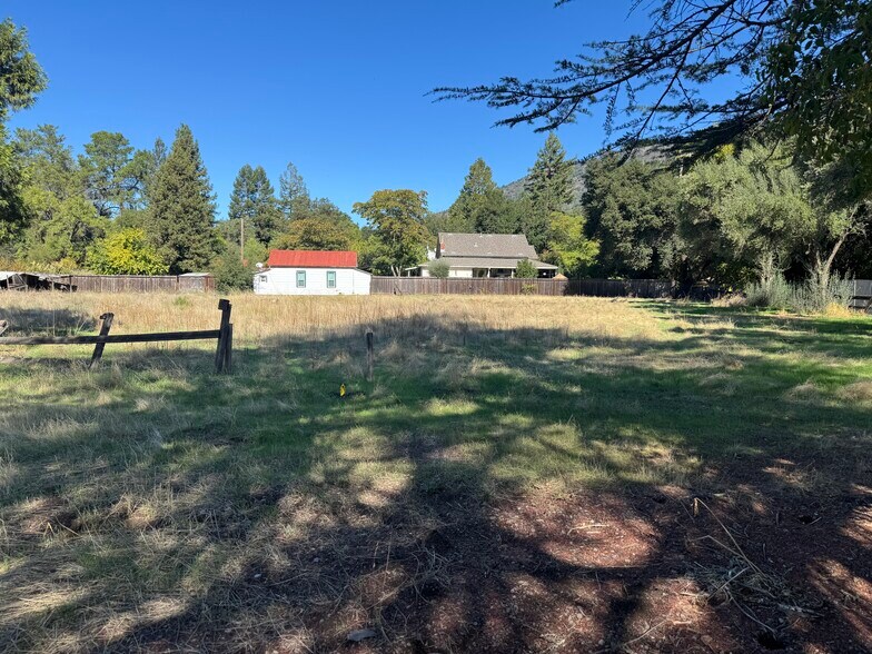 More Photos Of 31981-32011 McCray Rd, Cloverdale Land For Sale
