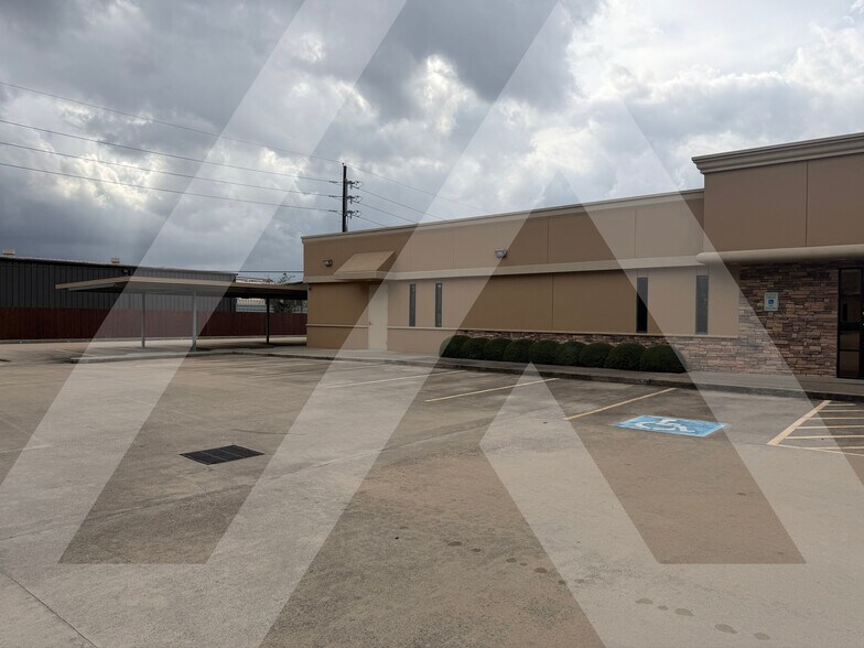 Primary Photo Of 10455-10505 Fountaingate Dr, Stafford Office For Lease