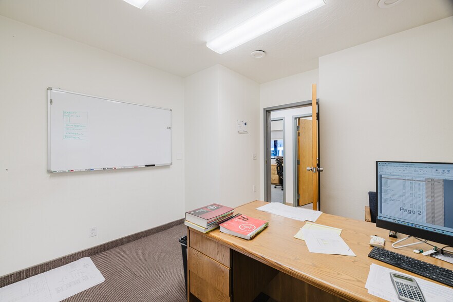 More Photos Of 1070 Silver St, Elko Manufacturing For Lease