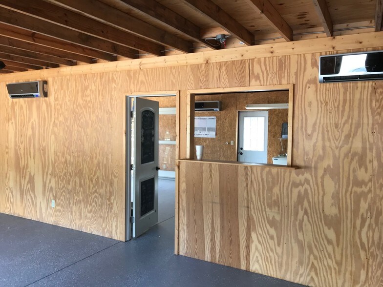 More Photos Of 729 US-80, Danville Freestanding For Sale