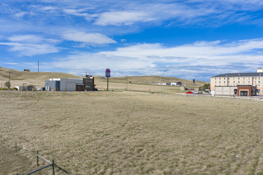 More Photos Of 4111 Cheyenne Boulevard, Rapid City Land For Lease