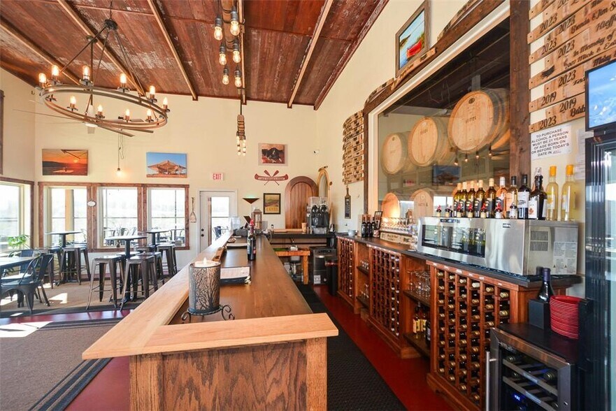 More Photos Of 119 Inland Dr, Talking Rock Winery Vineyard For Sale