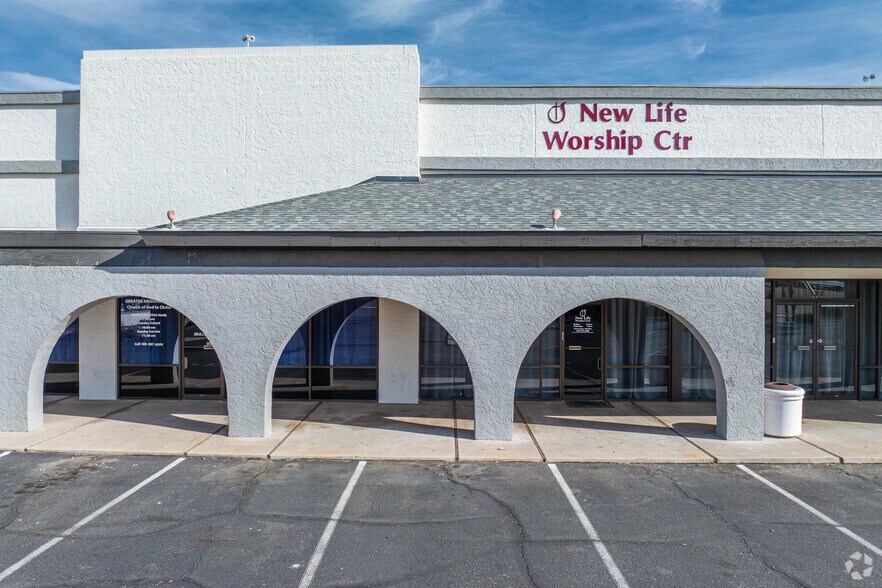 More Photos Of 11001 N 99th Ave, Peoria Unknown For Lease