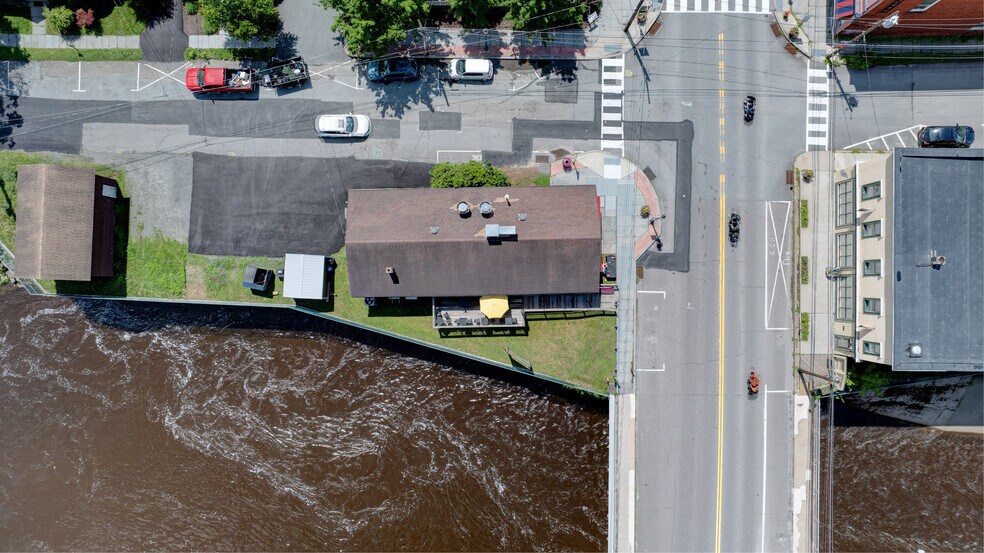 More Photos Of 121 Main Ave, Hawley General Retail For Sale