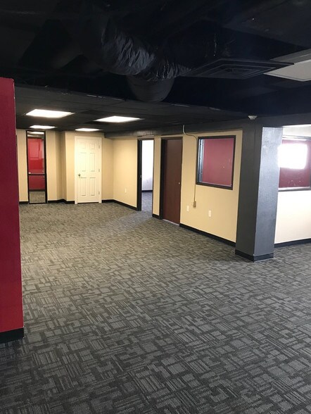 More Photos Of 2601 N 3rd St, Phoenix Medical For Lease