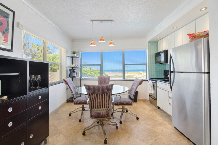 More Photos Of 3401 NE 10th St, Pompano Beach Hotel For Sale