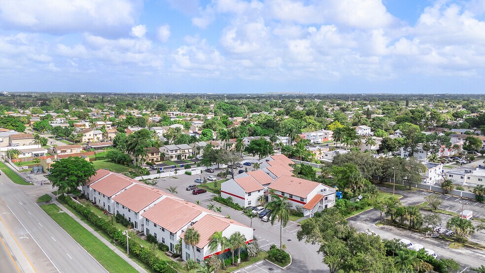 More Photos Of 700 SW 81st Ave, North Lauderdale Apartments For Sale