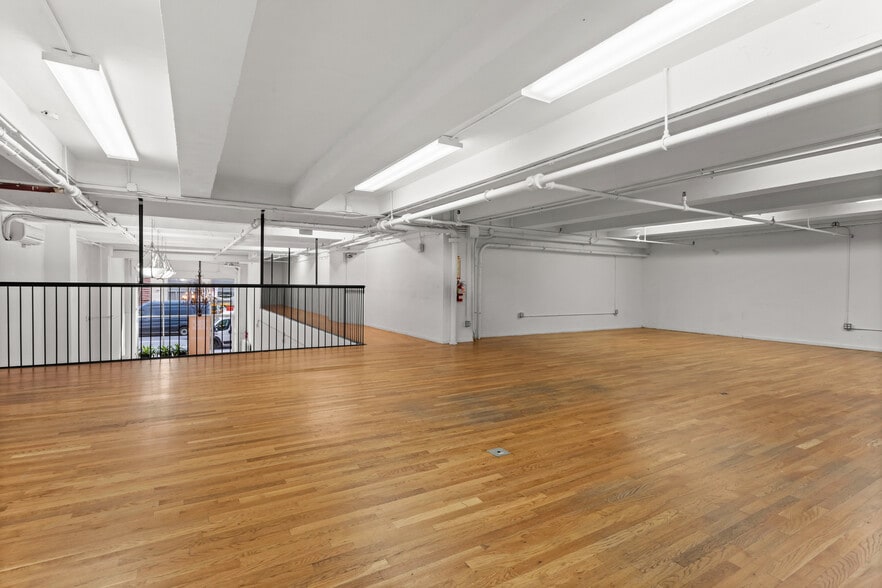 More Photos Of 336-342 W 37th St, New York Loft Creative Space For Lease