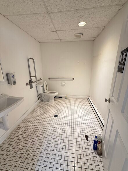 More Photos Of 7 Van Zant Street, Norwalk Office For Sale