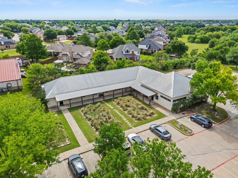 More Photos Of 610 N Town East Blvd, Mesquite Medical For Sale