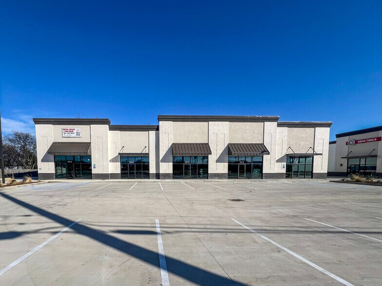 More Photos Of 1010 Memorial Pky N, Huntsville Storefront For Lease