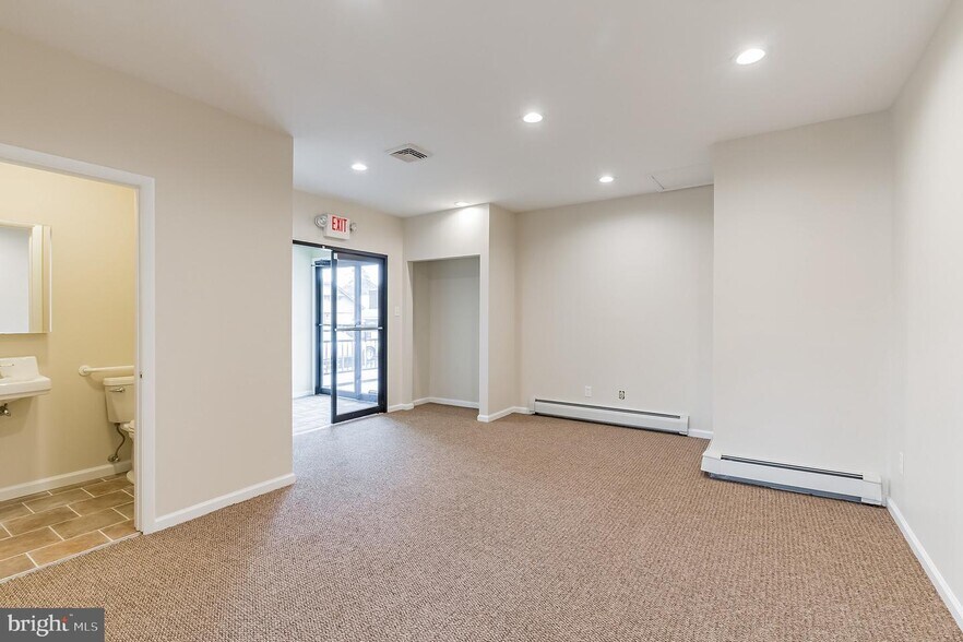 More Photos Of 260 E County Line Rd, Hatboro Medical For Lease