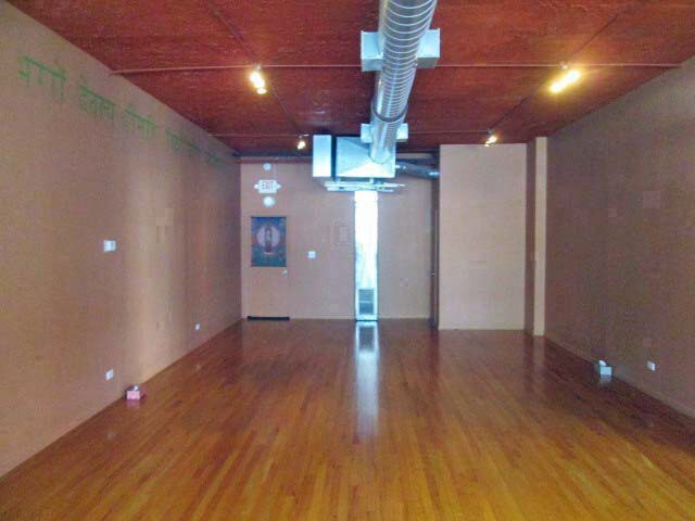 More Photos Of 1333-1343 W Devon Ave, Chicago Storefront Retail Office For Sale