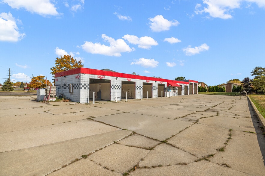 More Photos Of 47720 Gratiot Ave, Chesterfield Carwash For Sale