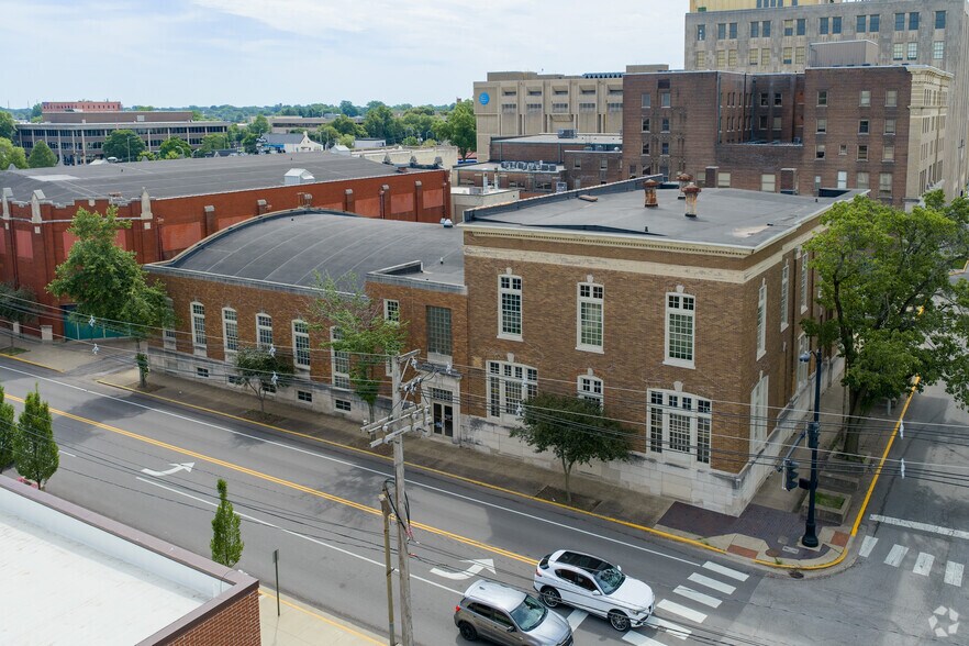 More Photos Of 221 NW 5th St, Evansville Office For Sale