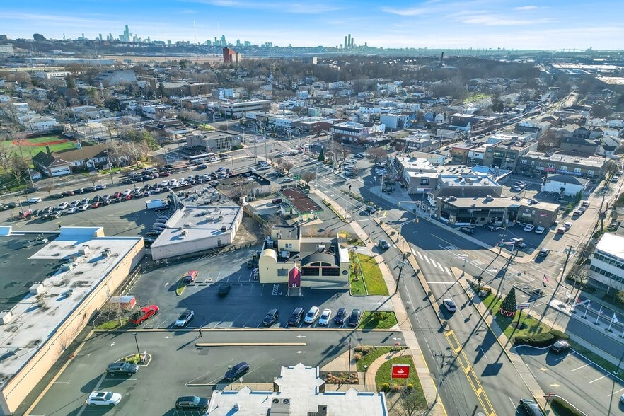 More Photos Of 1322 Paterson Plank Rd, Secaucus General Retail For Sale