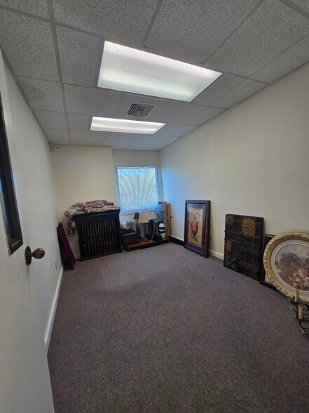 More Photos Of 4091 Colonial Blvd, Fort Myers Office Residential For Sale