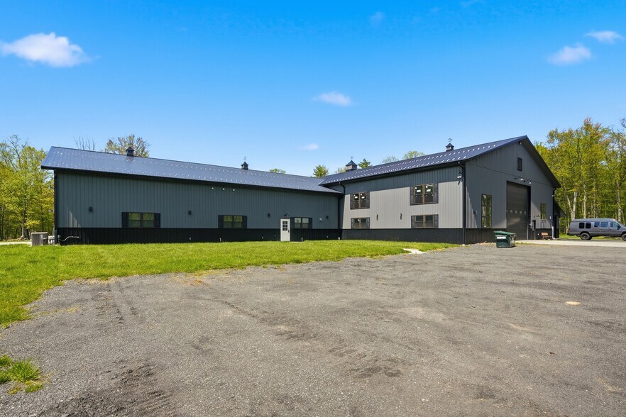 More Photos Of 51 Redder rd, Pine Bush Flex For Sale