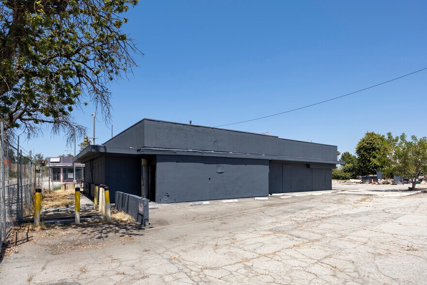 More Photos Of 6202 Laurel Canyon Blvd, North Hollywood Fast Food For Sale