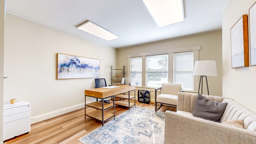 More Photos Of 320 Washington St, Petaluma Office For Sale