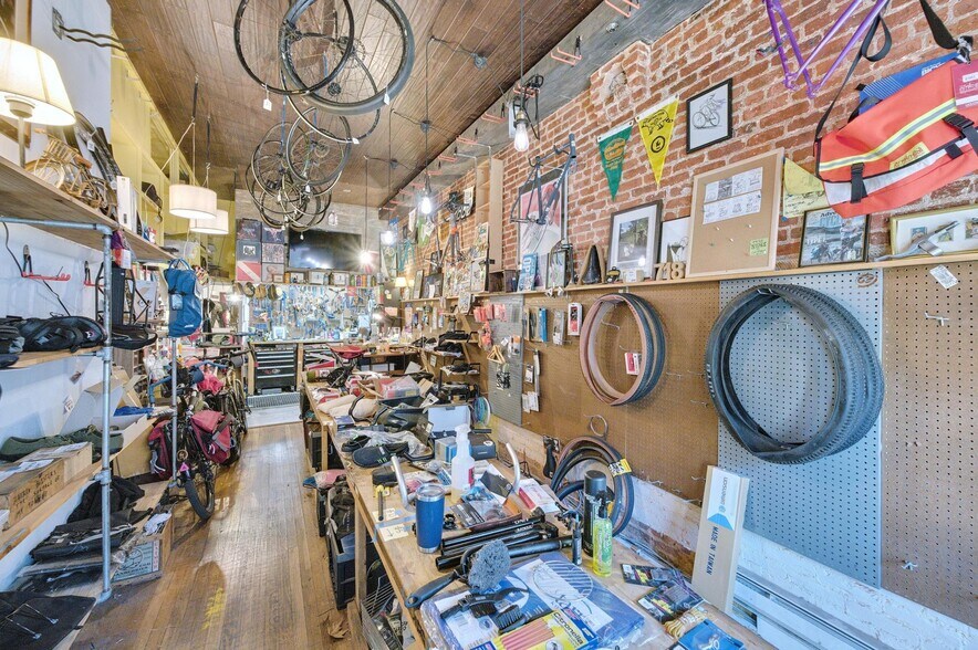 More Photos Of 427 7th Ave, Brooklyn Storefront Retail Residential For Sale