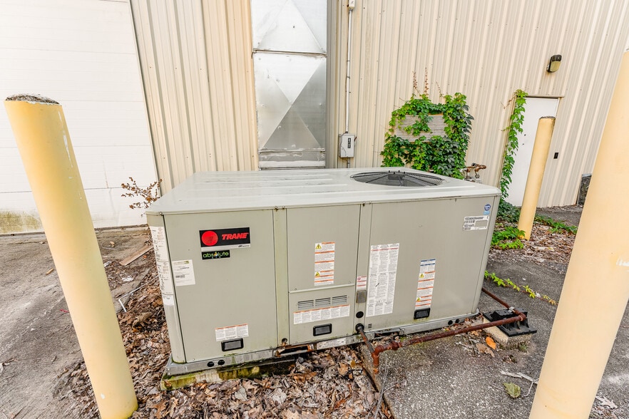 More Photos Of 951 Point Marion Rd, Morgantown Light Manufacturing For Sale