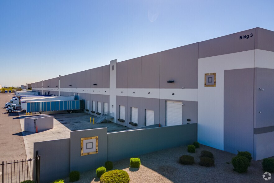 More Photos Of 7375 W Buckeye Rd, Phoenix Unknown For Lease