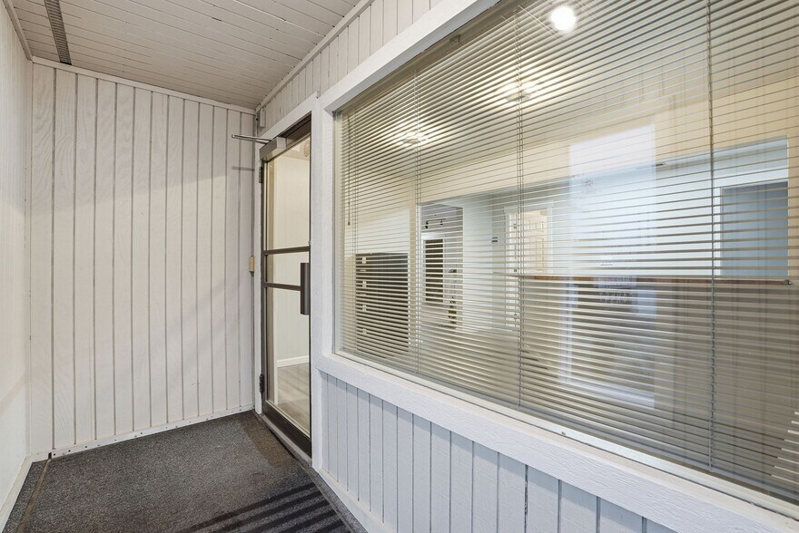 More Photos Of 1124 Pines Rd, Spokane Medical For Sale
