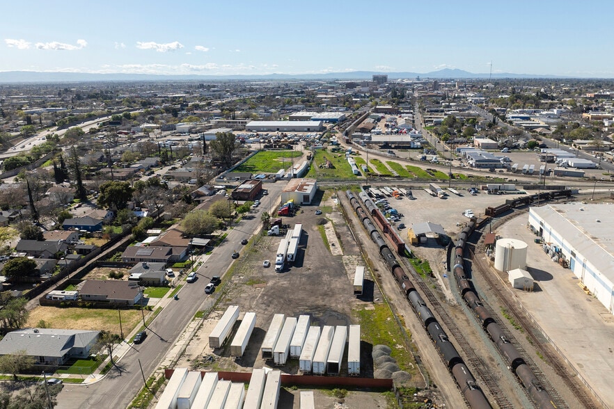 More Photos Of 2025 E Weber Ave, Stockton Land For Lease