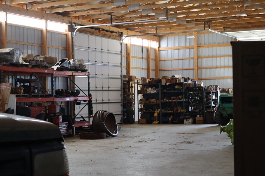 More Photos Of Catasauqua Ave., Whitehall Warehouse For Lease