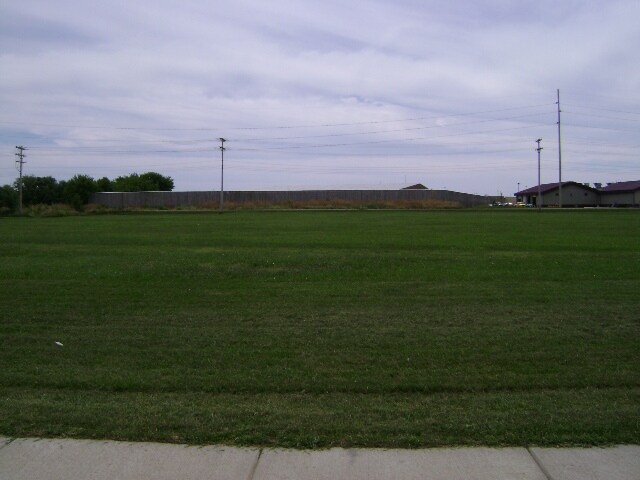 More Photos Of 3130 Wabash Ave, Springfield Land For Sale