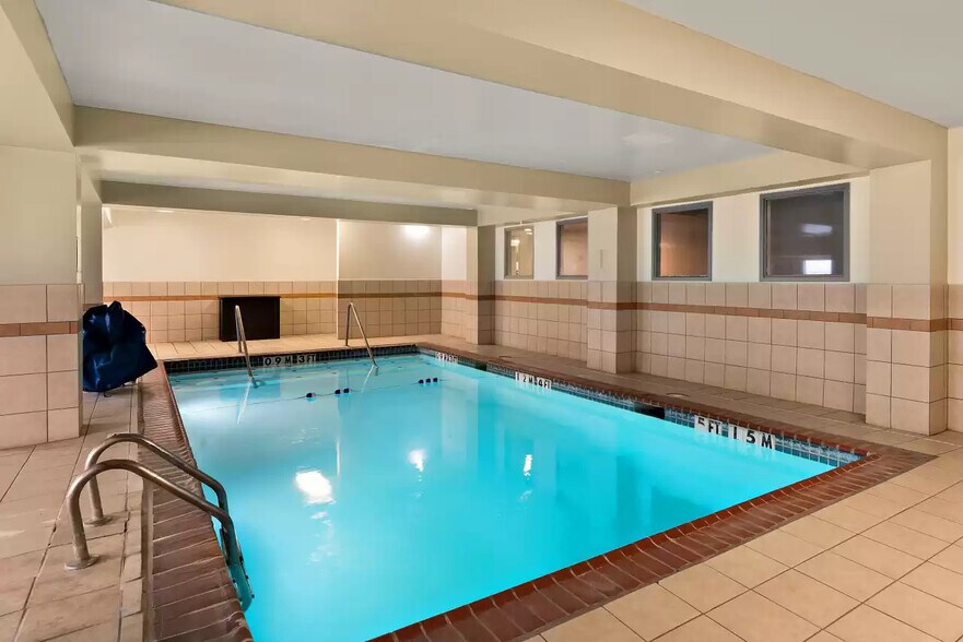 More Photos Of 2855 Old Austin Peay Hwy, Memphis Hotel For Sale