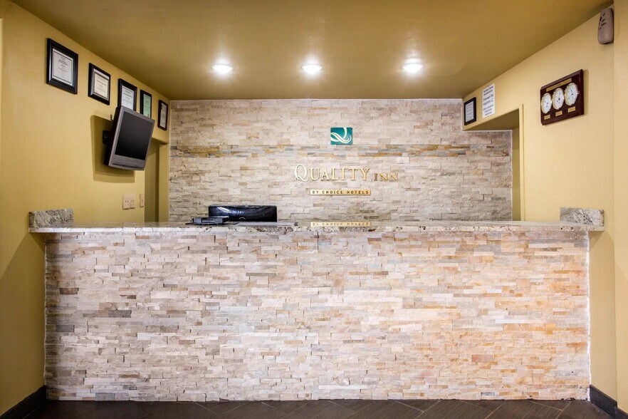 More Photos Of 245 E Wendover Blvd, Wendover Hotel For Sale
