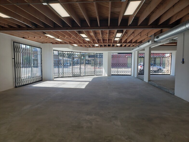 More Photos Of 6300 Laurel Canyon Blvd, North Hollywood Storefront Retail Office For Lease