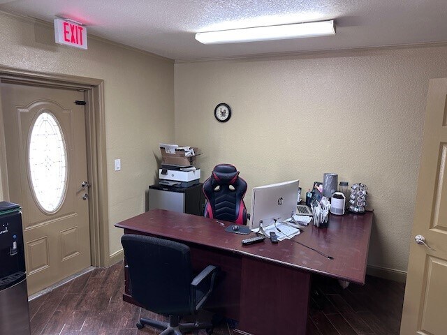 More Photos Of 761 Wesley Ave, Tarpon Springs Manufacturing For Sale