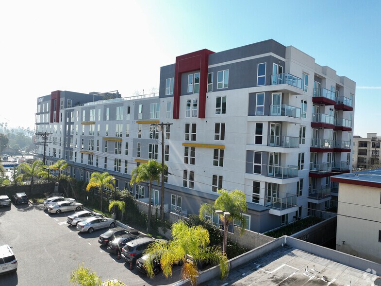 More Photos Of 988 S Manhattan Pl, Los Angeles Multifamily For Sale