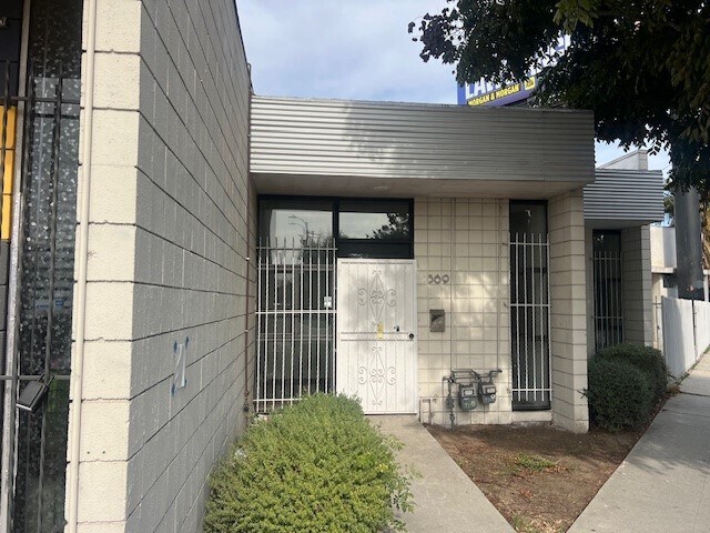 Primary Photo Of 5569 W Washington Blvd, Los Angeles Light Distribution For Lease