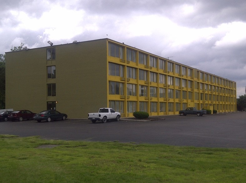 Primary Photo Of 70 Private Road 302, South Point Hospitality For Sale