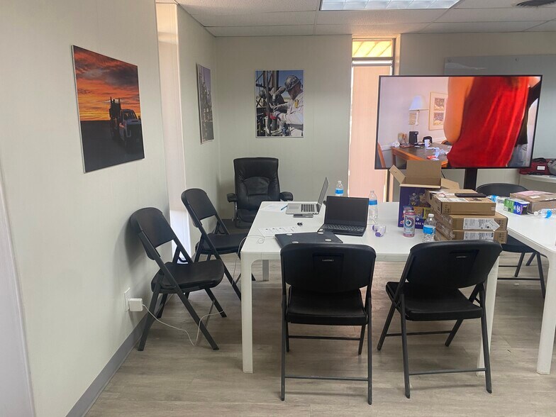 More Photos Of 703 NW Mustang Dr, Andrews Warehouse For Sale