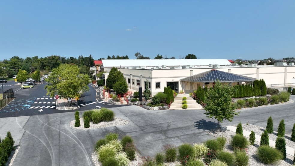 More Photos Of 1800 Sullivan Trl, Easton Storefront For Lease