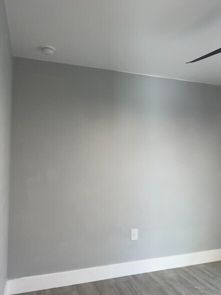 More Photos Of 3665-3667 Michigan Ave, Fort Myers Office For Lease